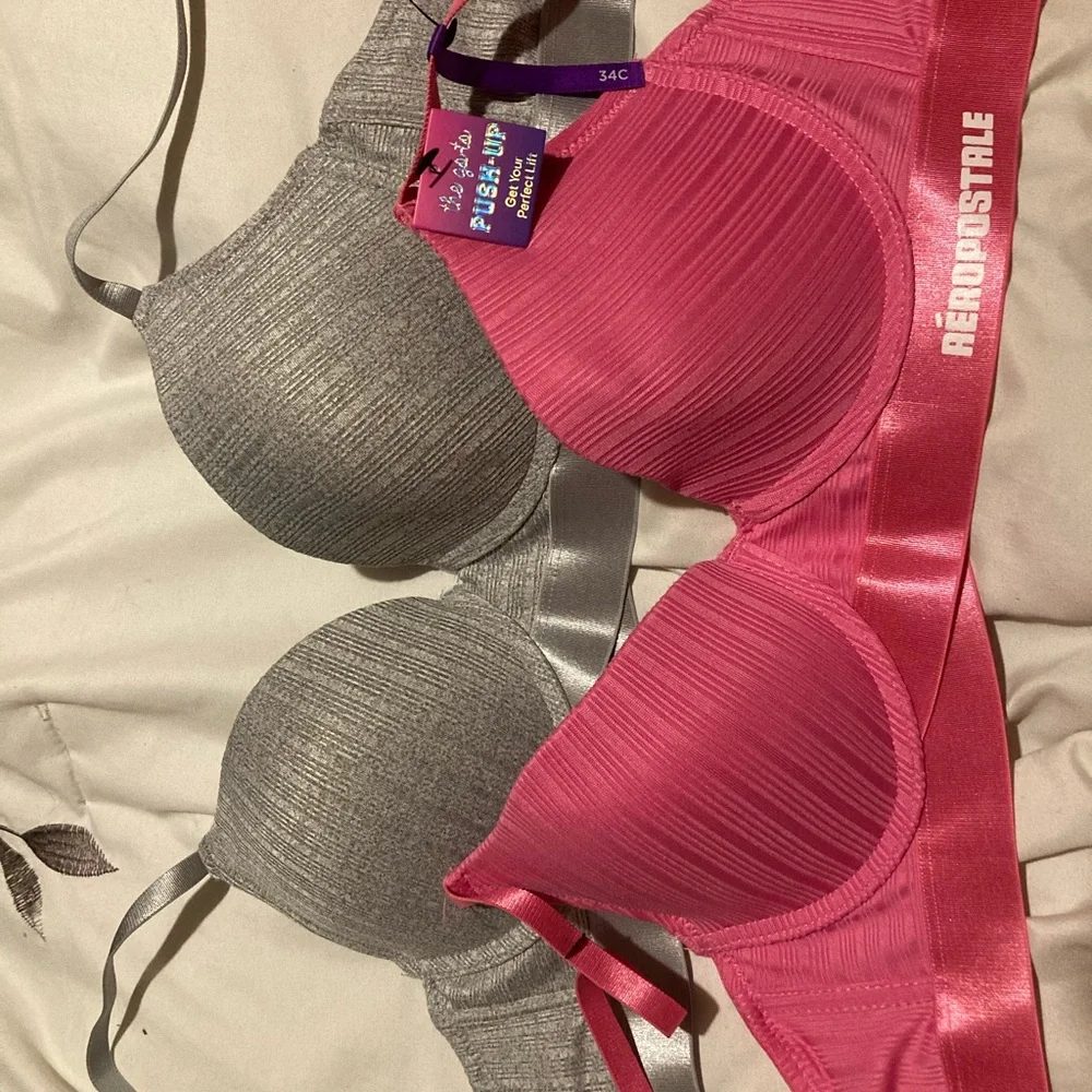 34C Aeropostale wire push-up bras - Picture 2 of 3
